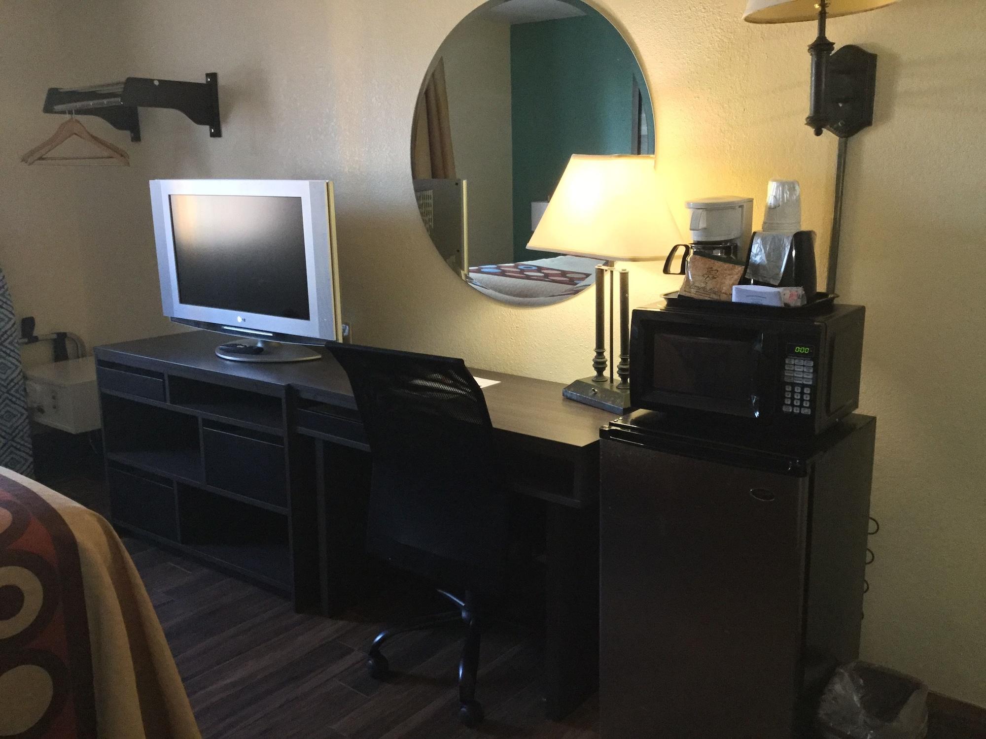Hotel Super 8 By Wyndham Clearwater/St. Petersburg Airport Zewnętrze zdjęcie