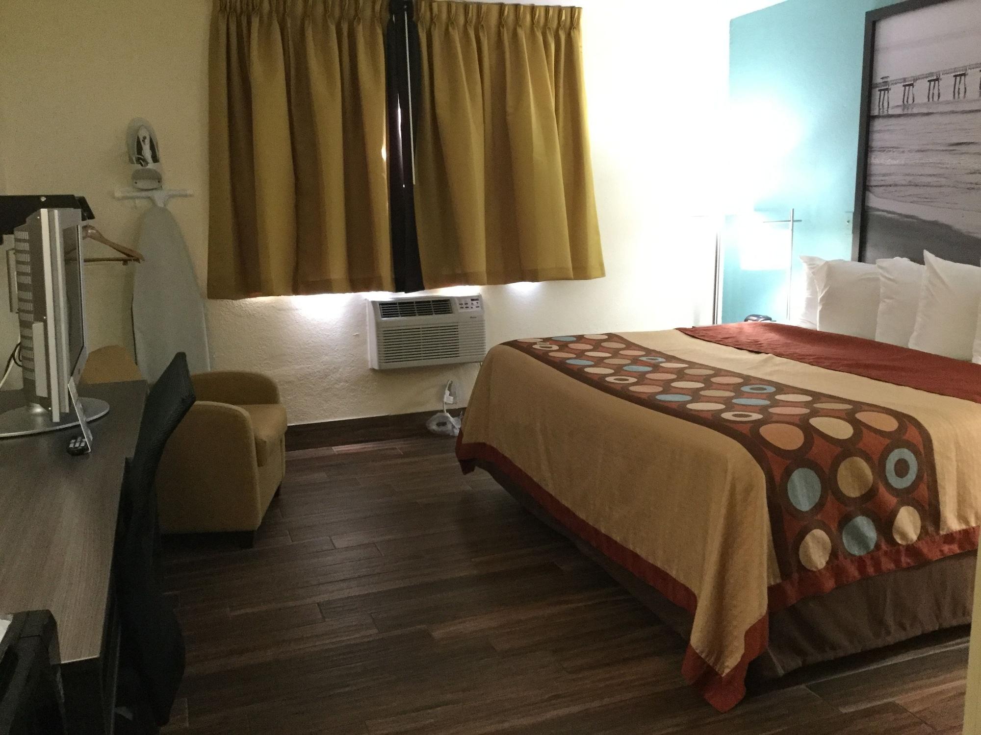 Hotel Super 8 By Wyndham Clearwater/St. Petersburg Airport Zewnętrze zdjęcie