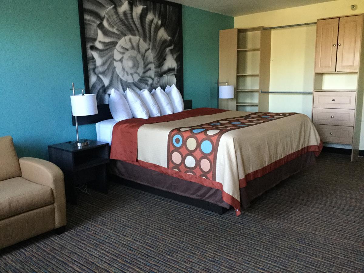 Hotel Super 8 By Wyndham Clearwater/St. Petersburg Airport Zewnętrze zdjęcie